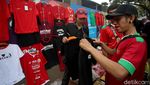 Beragam Pernak-Pernik Timnas Garuda Berjejer di Komplek GBK