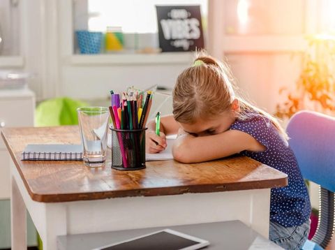 Ucapan Orang Tua untuk Menenangkan Anak yang Cemas