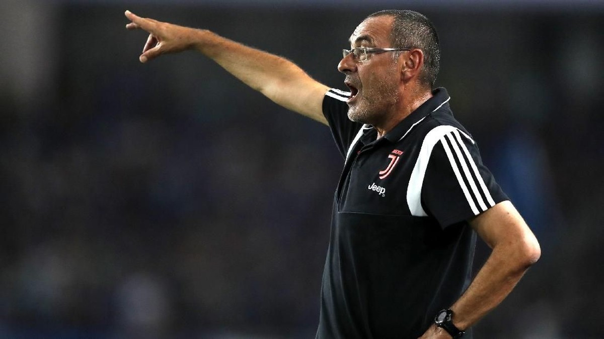 Maurizio Sarri mewaspadai Lokomotiv Moskow bakal merepotkan Juventus (Foto: Fred Lee/Getty Images)
