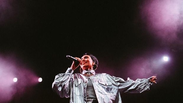 5 Fakta Yuna Zarai, Adik Ipar BCL yang Mendunia
