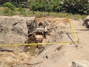 Candi Petirtaan yang Ditemukan di Magelang Diduga Dibangun Abad IX Candi Petirtaan yang Ditemukan di Magelang Diduga Dibangun Abad IX