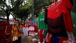 Beragam Pernak-Pernik Timnas Garuda Berjejer di Komplek GBK