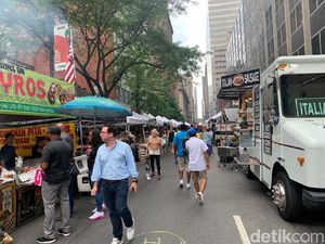 Dirujuk Anies, Begini Rasio Trotoar dan Kios PKL di New York Dirujuk Anies, Begini Rasio Trotoar dan Kios PKL di New York