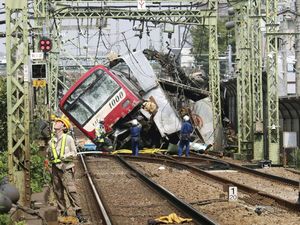 Kereta Tabrak Truk di Jepang, 1 Orang Tewas dan 35 Luka-luka