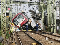 Kereta Tabrak Truk di Jepang, 1 Orang Tewas dan 35 Luka-luka
