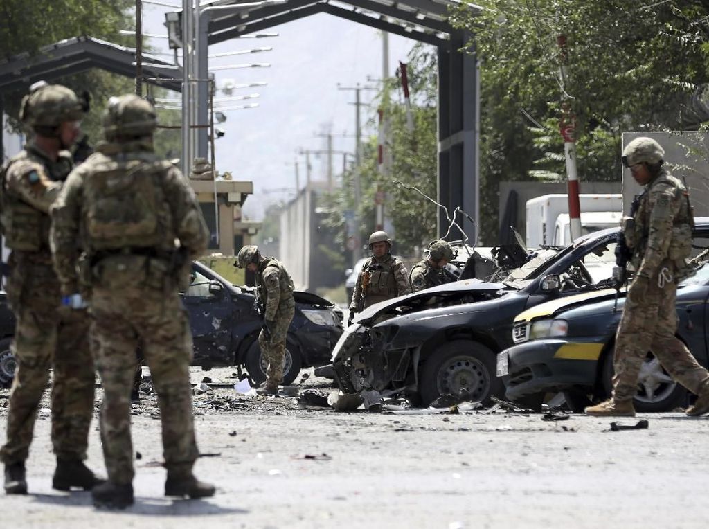 Akademi Militer di Afghanistan Diserang Bom Akademi Militer di Afghanistan Diserang Bom