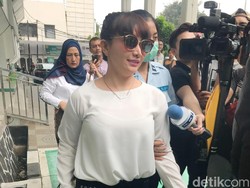 Setahun Mendekam di Penjara, Roro Fitria Lebih Religius