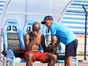 Cari Pengganti Amevor, Persela Seleksi 3 Pemain Asing