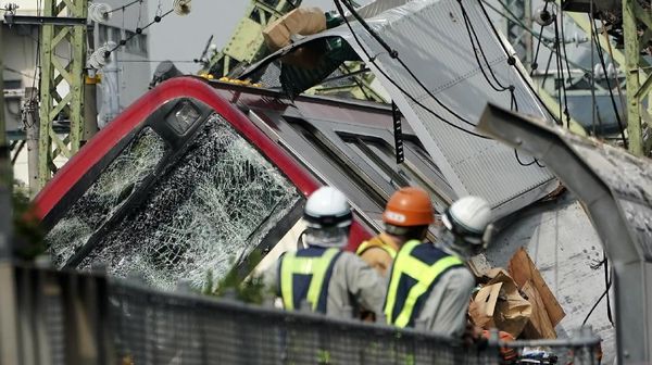 Parahnya Tabrakan Truk dan Kereta di Jepang, Puluhan Orang Luka-luka