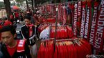 Beragam Pernak-Pernik Timnas Garuda Berjejer di Komplek GBK