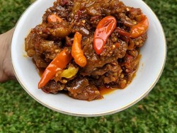 Santap Nasi Hangat dengan 5 Oseng Mercon Pedas yang Bisa Dibeli Online