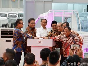 Diminta Jokowi, Penggagas Esemka Hadir di Peluncuran Mobil