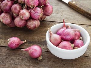 Kendalikan Kolesterol dan Gula Darah, 7 Khasiat Sehat Bawang Merah Kendalikan Kolesterol dan Gula Darah, 7 Khasiat Sehat Bawang Merah