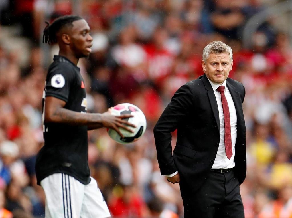 Mending Dulu MU Rekrut Trippier daripada Wan-Bissaka Mending Dulu MU Rekrut Trippier daripada Wan-Bissaka