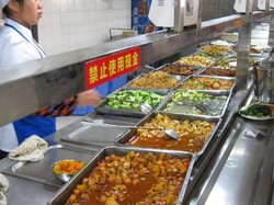 Keren! Kantin Kampus Ini Pasang Chip di Piring Untuk Membayar Makanan