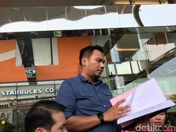 Polisi Gelar Rekonstruksi Pengunjung Ditimpuk Batu di Pluit Village