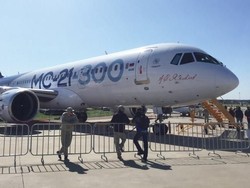 Rusia Luncurkan Pesawat Baru Saingan Boeing dan Airbus