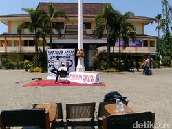 Dituduh Mesum dan Video Diduga Disebar, 2 Mahasiswa Unitomo Polisikan Warek?