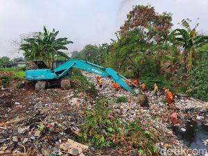 TPS Liar di Bantaran Kali Jambe Bekasi Bakal Ditutup TPS Liar di Bantaran Kali Jambe Bekasi Bakal Ditutup