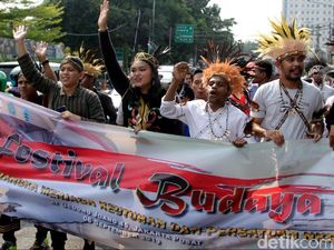 Galakkan Persatuan Indonesia Lewat Pawai Budaya Untuk NKRI