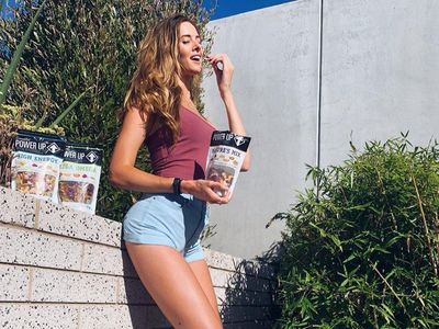 Pesona Model Berkaki Terpanjang di Amerika, Dulu Dihina Jerapah