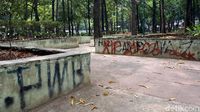 Miris, Taman Puring Tak Lagi Terawat