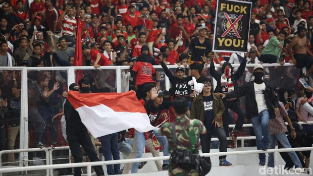 Simon: Suporter Indonesia Terbaik di Dunia, tapi Suka Bikin Masalah