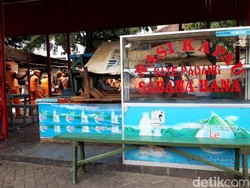 Direlokasi, Loksem Nasi Kapau di Kramat Raya Sudah Dikosongkan