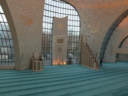 Salat Jumat Syahdu di Jerman