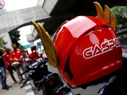 Gara-gara Berhelm Gundala, Banyak Orang Minta Selfie Sama Ojol Gaspol