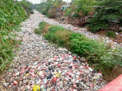 Sampah Kali Jambe, Ridwan Kamil: Kalau Bekasi Tak Sanggup, Saya Turun Tangan