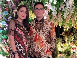 Ichal Muhammad Lamar Dafina Jamasir di Depan Kakbah