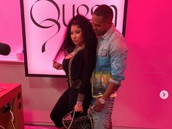 Nicki Minaj Pamer Cincin Kawin Bling Bling Senilai Rp 15 Miliar