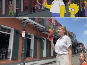 Kreatif Banget! Dua Turis Ini Niat Tirukan Momen Makan The Simpsons