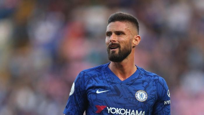 Giroud LONDON, ENGLAND - AUGUST 18: Olivier Giroud of Chelsea during the Premier League match between Chelsea FC and Leicester City at Stamford Bridge on August 18, 2019 in London, United Kingdom. (Photo by Catherine Ivill/Getty Images)