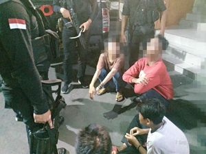 Kerap Palak Pedagang di Pasar Tomang, 4 Preman Ditangkap Polisi