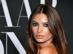 Kisah Cinta Emily Ratajkowski, Dilamar Pakai Cincin Murah Hingga Diselingkuhi