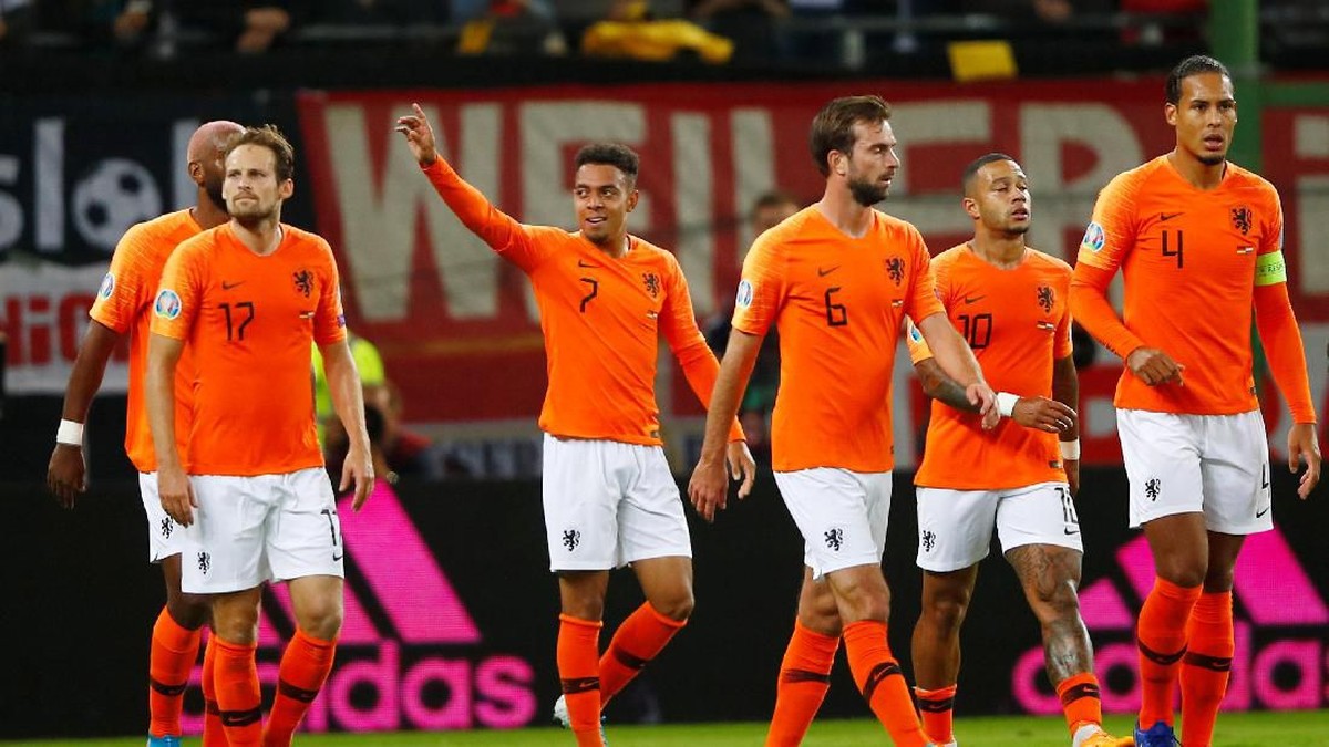 Belanda menang karena main sabar saat posisi tertinggal (Wolfgang Rattay/Reuters)