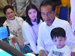Berakhir Pekan Bareng Jan Ethes, Jokowi Bicara soal Keluarga