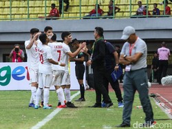 Iran memperbesar keunggulan menjadi 4-1 di menit ke-60. Mahdi Hashemnezhad Rahimabadi sukses melesakkan gol setelah menerima umpan terobosan.