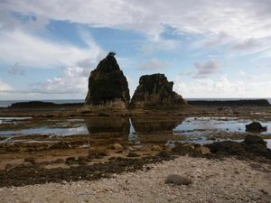 Kunjungan di Pantai Sawarna Lebak Menurun Imbas Cuaca Ekstrem Kunjungan di Pantai Sawarna Lebak Menurun Imbas Cuaca Ekstrem