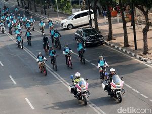 Konvoi Kendaraan Listrik Jakarta-Serpong