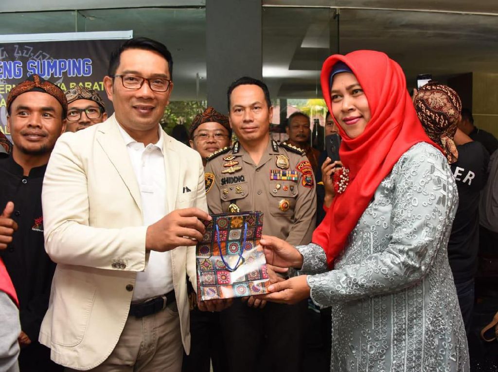 Kunjungi Paguyuban Sunda di Ternate, Ridwan Kamil Berpesan Ini Kunjungi Paguyuban Sunda di Ternate, Ridwan Kamil Berpesan Ini