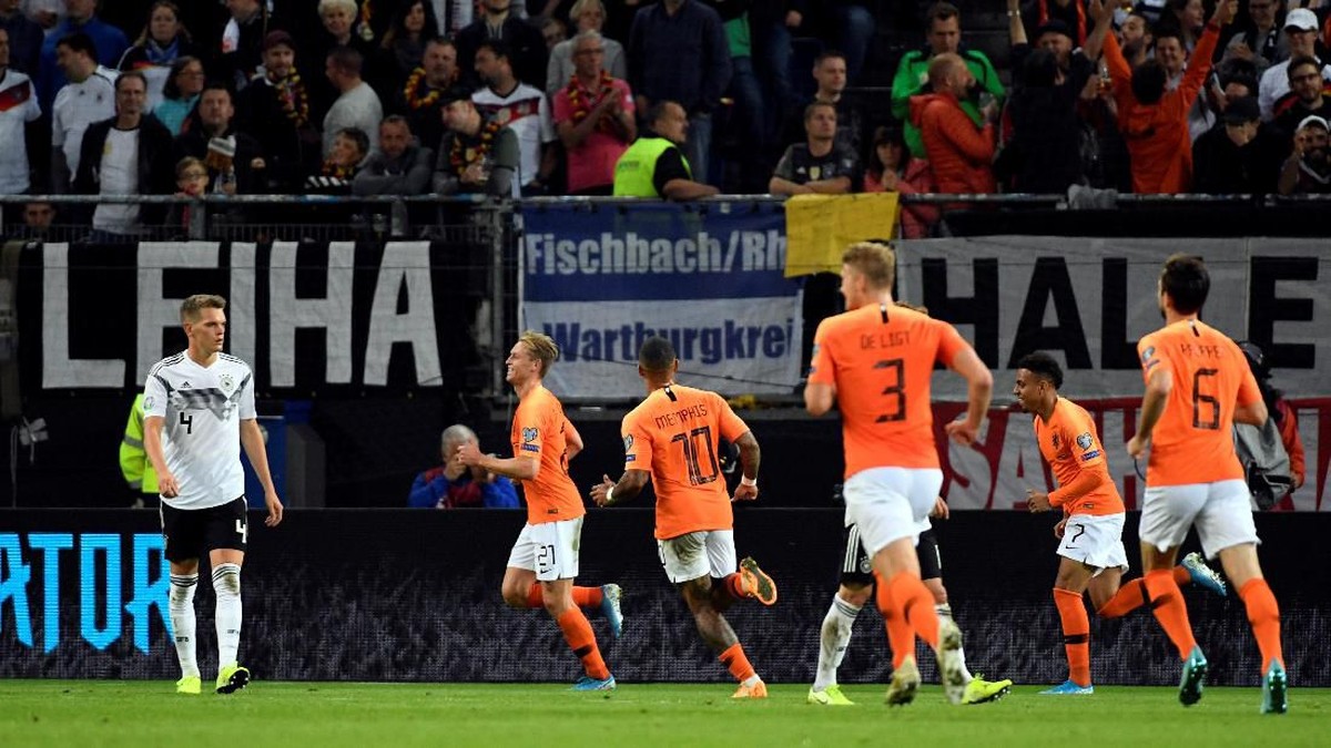 Timnas Belanda menang 4-2 di kandang Jerman pada Kualifikasi Piala Eropa 2020 (REUTERS/Fabian Bimmer)