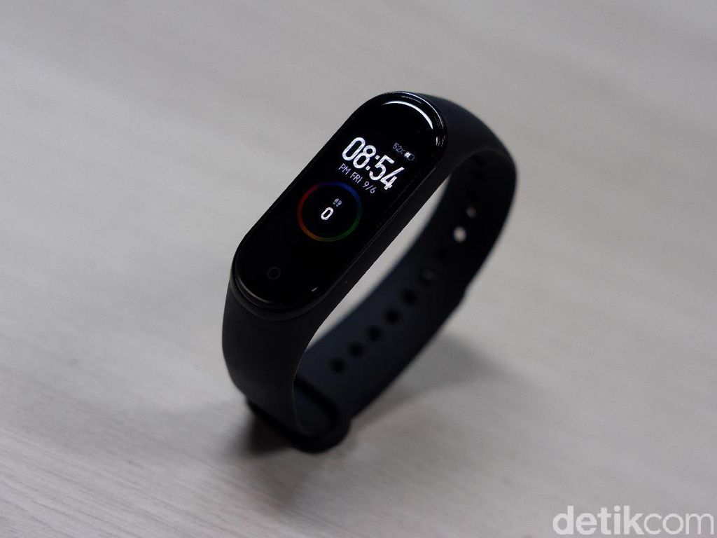 Kejutan! Xiaomi Boyong Mi Band 4 ke Indonesia Kejutan! Xiaomi Boyong Mi Band 4 ke Indonesia