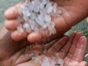Hujan Es Batu Landa Desa di Sigi Sulteng, Ini Penjelasan BMKG