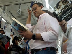 Cara Anies Genjot Minat Baca Warga, Buka Ruang Baca di Stasiun MRT