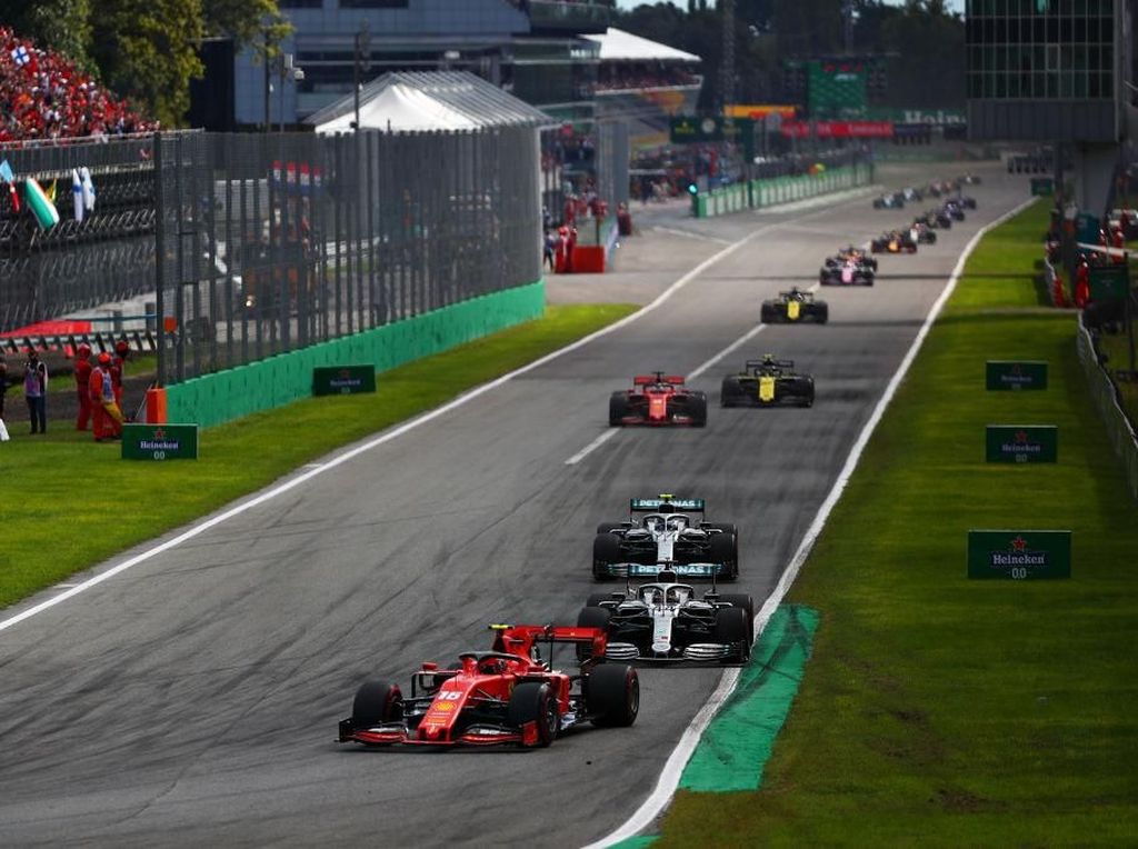 Kalahkan Duo Mercedes, Charles Leclerc Juara GP Italia Kalahkan Duo Mercedes, Charles Leclerc Juara GP Italia