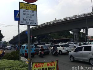 Warga Mengeluh Ukuran Rambu Ganjil Genap, Dishub DKI: Kita Perbesar