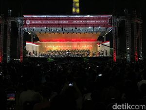 Anies-Susi Pudjiastuti Hadiri Konser Akbar Monas Jakarta Bersorak 2019